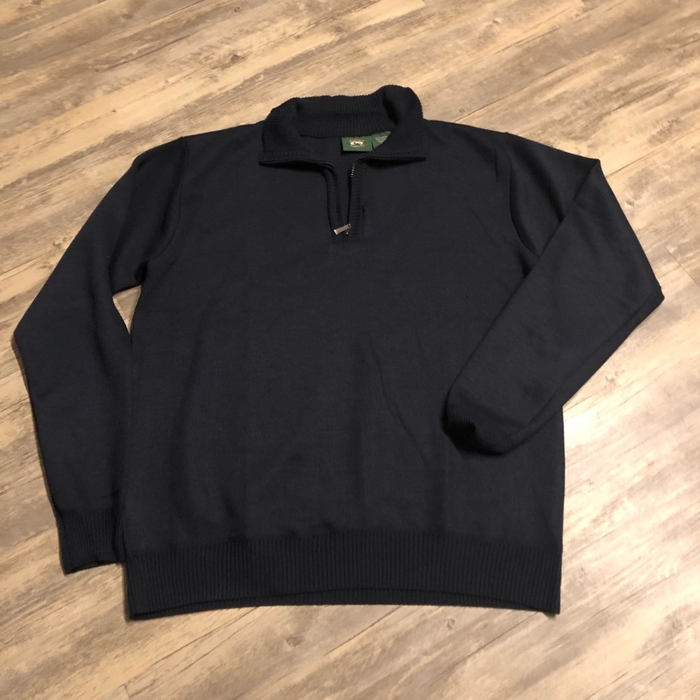Men’s Navy Blue Sweater